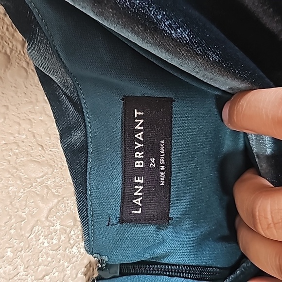 Lane Bryant Green Velvet Midi length Dress - Picture 8 of 8